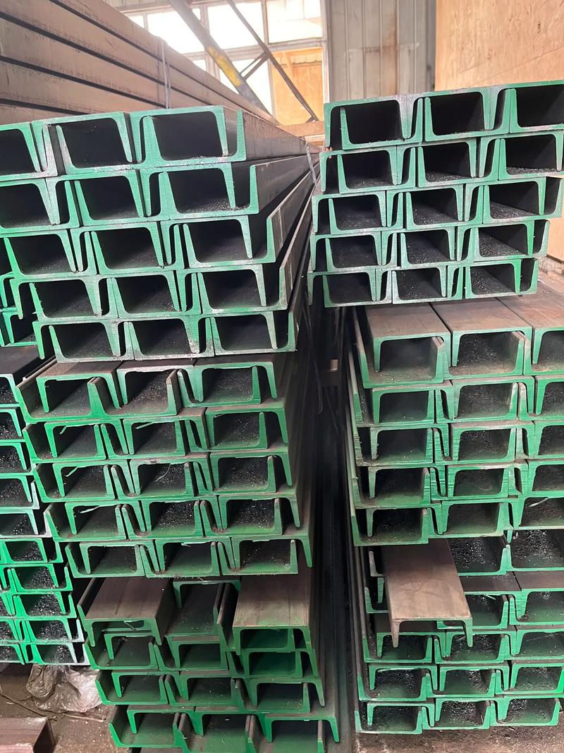 万秀幕墙槽钢插芯